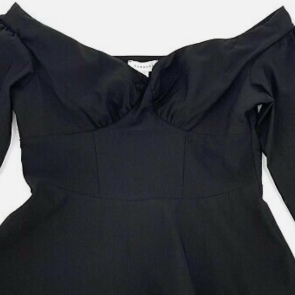 Top Shop Bardot Stretch Off The Shoulder Peplum Blouse Black US 2 - Picture 1 of 8
